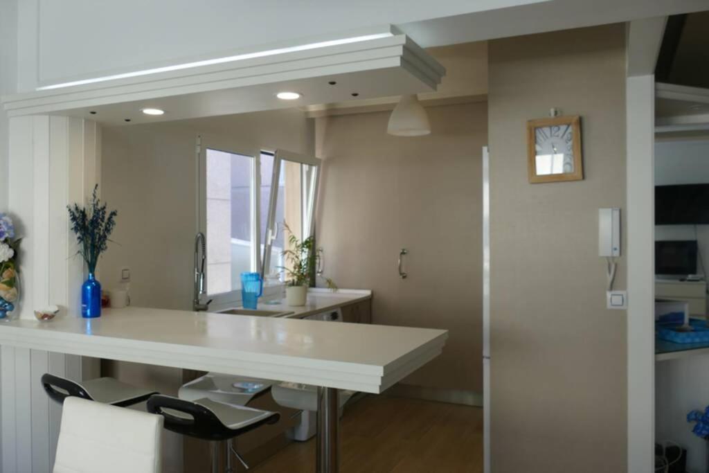 Piso En Santa Cristina, A 150 M De La Playa Apartment Oleiros Ngoại thất bức ảnh