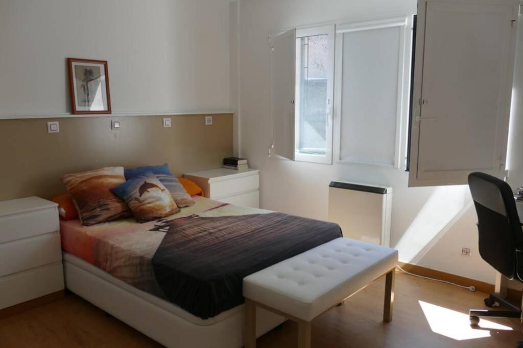 Piso En Santa Cristina, A 150 M De La Playa Apartment Oleiros Ngoại thất bức ảnh